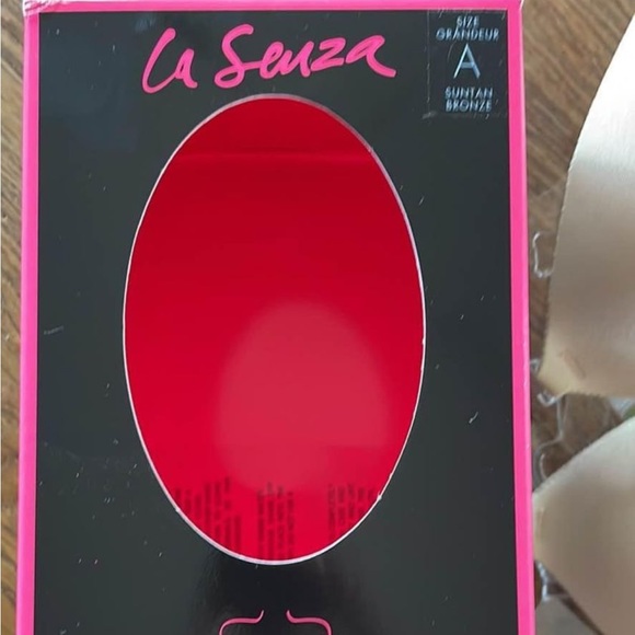 NEW ⭐️ La Senza, Feather-lite Backless Push up Bra, size A, Rose Tan - Picture 7 of 9